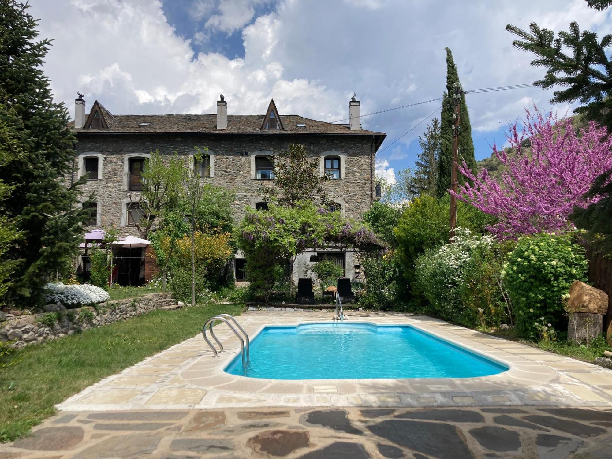 Gasthaus Cal Quimet Rialp Exterior foto