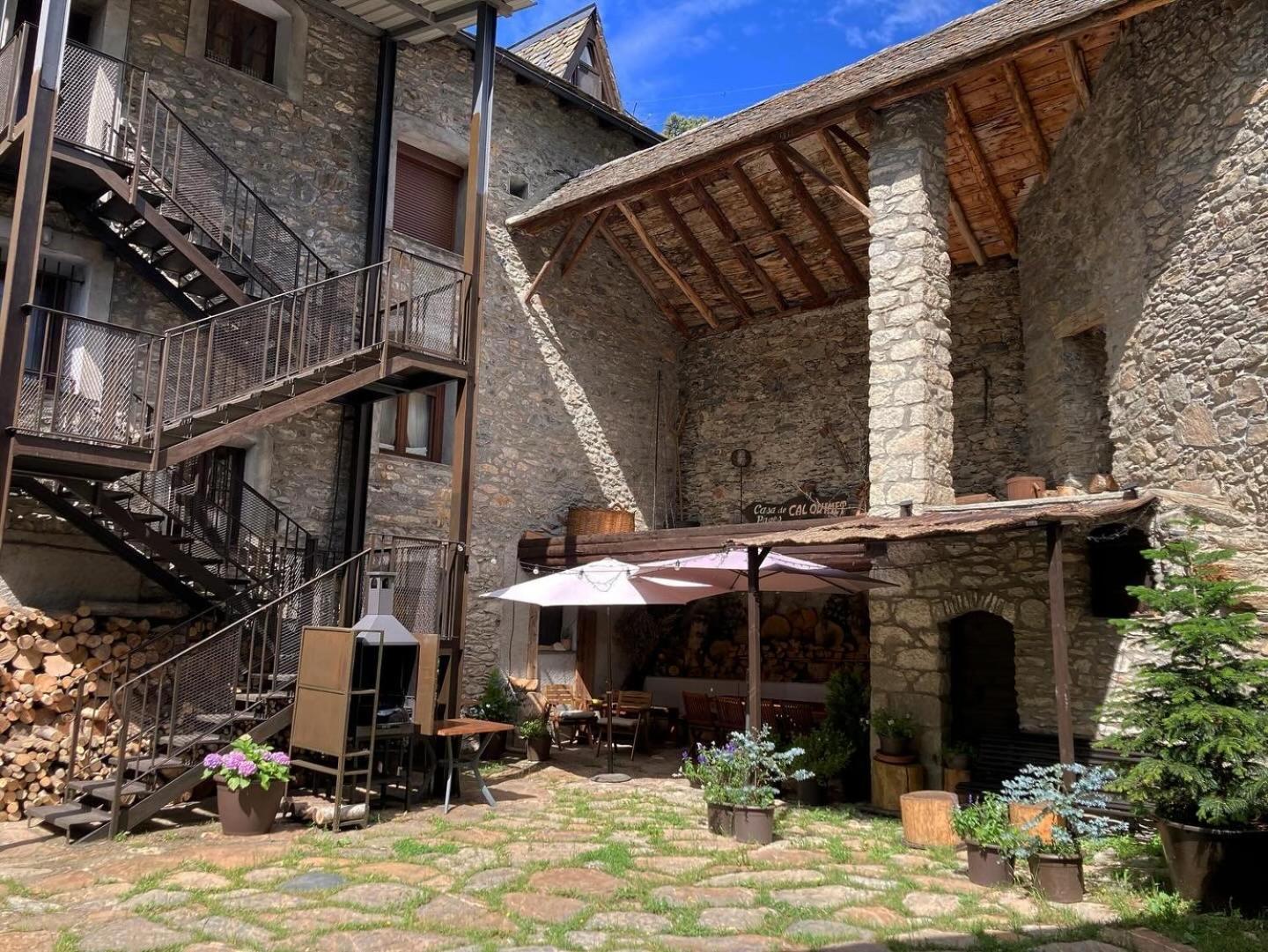 Gasthaus Cal Quimet Rialp Exterior foto